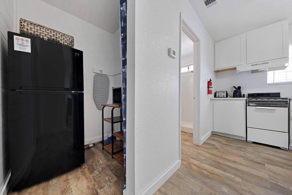 Couples Studio 1 W Full Kitchen Oakhurst Exterior foto
